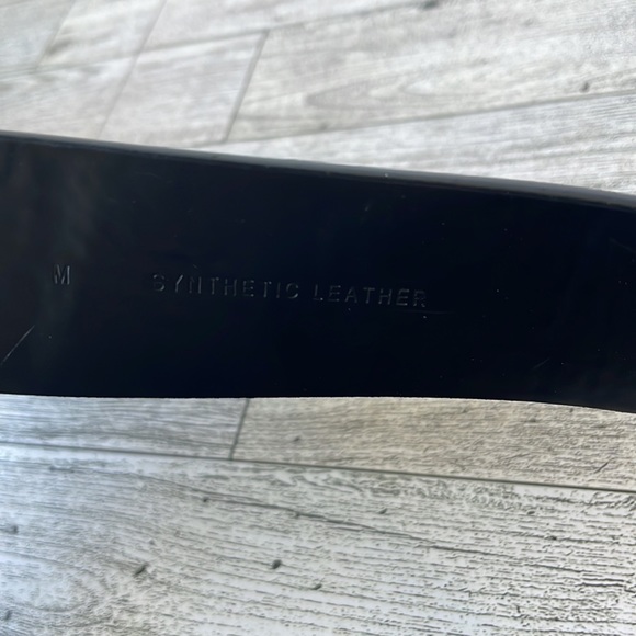 Michael Kors Black and Silver Belt EUC - Picture 6 of 7